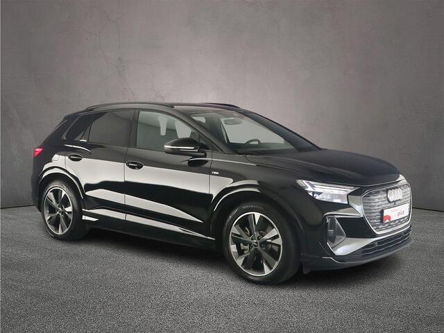 Audi Q4 e-tron 45 quattro S Edition 82 kWh | Camera | Matrix | ACC | Carplay | Audi sound | Parkeerhulp plus |