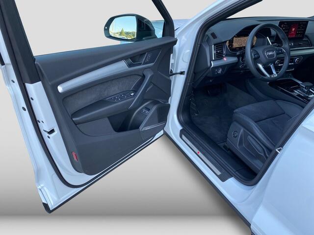 Audi Q5 55 TFSI e S Edition Competition ACC Panoramadak Trekhaak