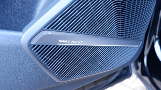 Audi Q5 3.0 TFSI SQ5 PL+ Pano/B&O/RS-stoel/Virtual/Trekhaak/Luchtv./ACC/