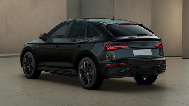 Audi Q5 Sportback S edition Competition 50 TFSI e 220 kW / 299 PK SU panoramadak, assitentiepakket tour&parking, B&O soundsysteem, luchtvering, leder/alcantara interieur, optiekpakket zwart plus, rode stiksels interieur