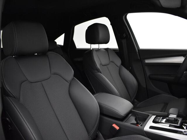 Audi Q5 Sportback 55 TFSIe 367pk S-tronic S edition Competition · Keyless · Camera · Elek. trekhaak · Elek. Achterklep · Apple/Android Car Play · 19'' Inch ·