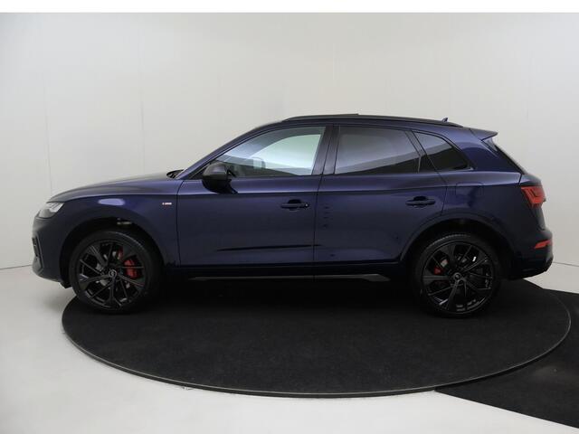 Audi Q5 55 TFSI e S edition Competition | Panoramadak | Trekhaak | Lederen bekleding 'Valcona' | Head-up display | Bang & Olufsen | LED matrix verlichting | Stoelverwarming voor en achter |