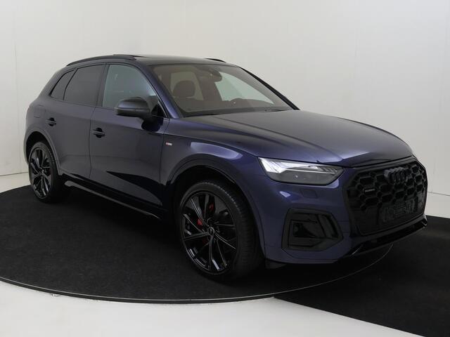 Audi Q5 55 TFSI e S edition Competition | Panoramadak | Trekhaak | Lederen bekleding 'Valcona' | Head-up display | Bang & Olufsen | LED matrix verlichting | Stoelverwarming voor en achter |