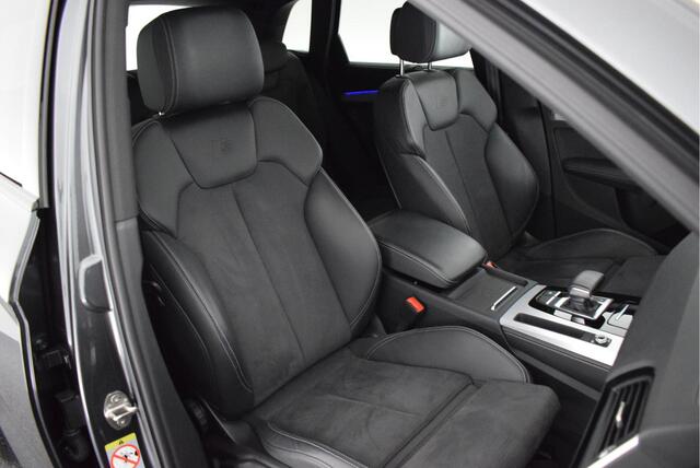 Audi Q5 55 TFSI e 368pk S edition Competition Luchtvering Trekhaak Camera Keyless Matrix Led Navigatie