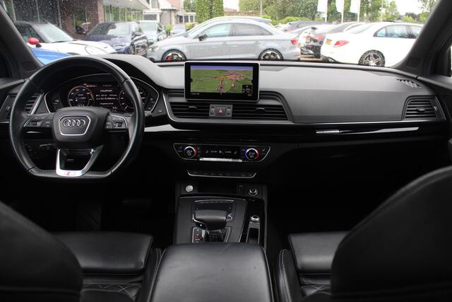 Audi Q5 55 TFSI e quattro Competition / Panoramadak / 360Camera / Luchtvering / RS Stoelen / 21'' / B&O / Matrix LED / Dodehoek / Virtual Cockpit / Navigatie / Stoelmassage / Tourpakket