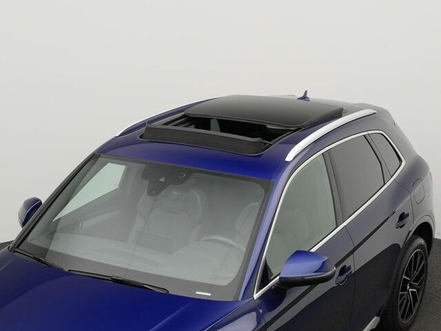 Audi Q5 50 TFSI e 299 pk S-tronic S edition / S-Line | Panoramadak | Rondomzicht camera | Matrix LED | Side Assist | Afgevlakt sportstuur