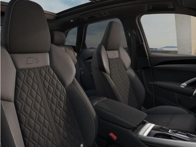 Audi Q5 S edition 2.0 TFSI e | 299 PK | 21 inch velgen | Panorama glasdak | Privacyglas | Zwart optiek |