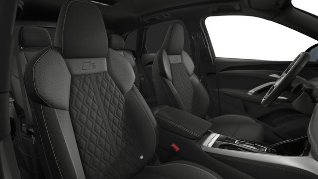 Audi Q5 e-hybrid quattro 299 S tronic S edition Automaat | Elektrisch instelbare voorstoelen | Comfortsleutel | Privacy glas | S line-interieur met sportstoelen en zwarte stoffen-kunstlederen bekleding
