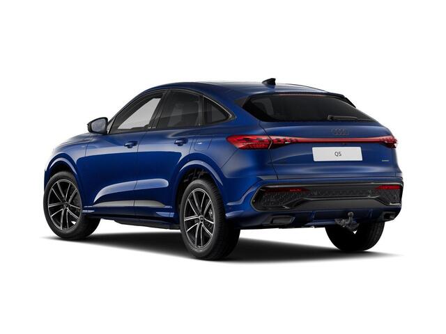 Audi Q5 Sportback 2.0 TFSI e-hybrid quattro S edition 299 PK · Adaptieve luchtvering · Trekhaak elek. wegklapbaar · Glazen panoramadak · 20" LM Velgen