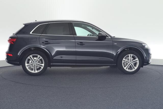 Audi Q5 50 TFSI e 299pk quattro 2x S-Line Camera Navigatie