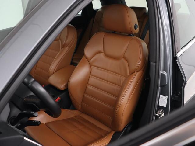 Audi Q5 50 TFSIe quattro S edition | Leder | Luchtvering | Stoelverwarming | Trekhaak | Full LED | Keyless | Navigatie | Sportstoelen