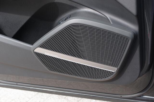 Audi Q5 55 TFSI e Quattro Competition 367 PK PHEV, RS-Sportstoelen, Paoramadak, Trekhaak, B&O Sound, Memory