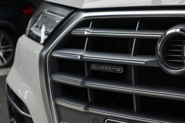 Audi Q5 50 TFSI e quattro S edition CRUISE ADAPTIEF - NAVI - TOUR PAKKET - CAMERA