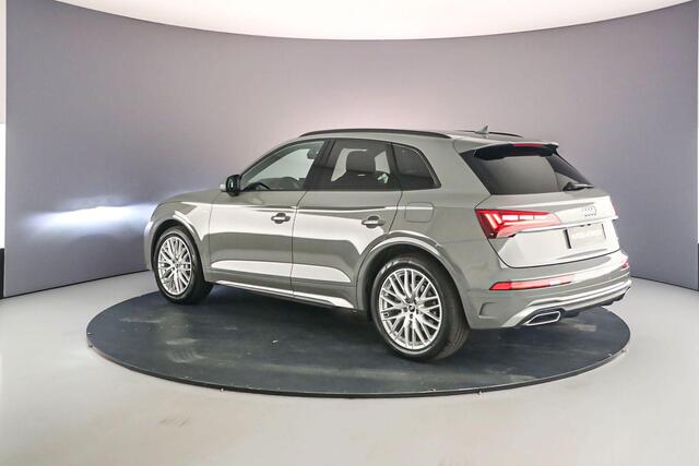 Audi Q5 50 TFSI e quattro S Edition | Trekhaak | Luchtvering | Leder | Oled | City | Parking | Tour | Matrix | ACC | 360 Camera | 360Cam |