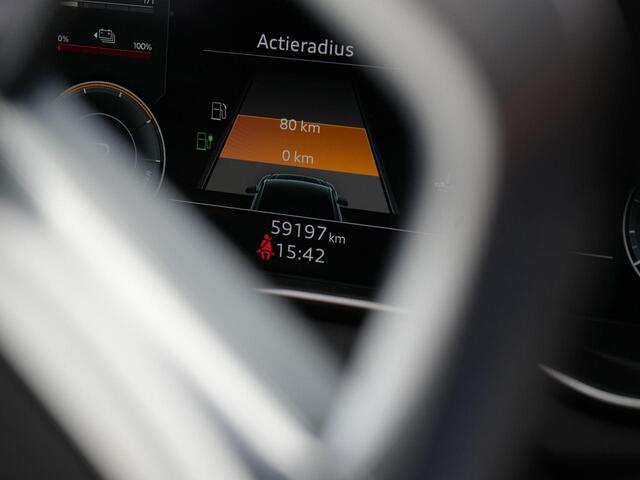 Audi Q5 Sportback 50 TFSI e 299 pk S-tronic S edition Competition / S-Line | Panoramadak | Matrix LED | Achteruitrijcamera | Navigatie