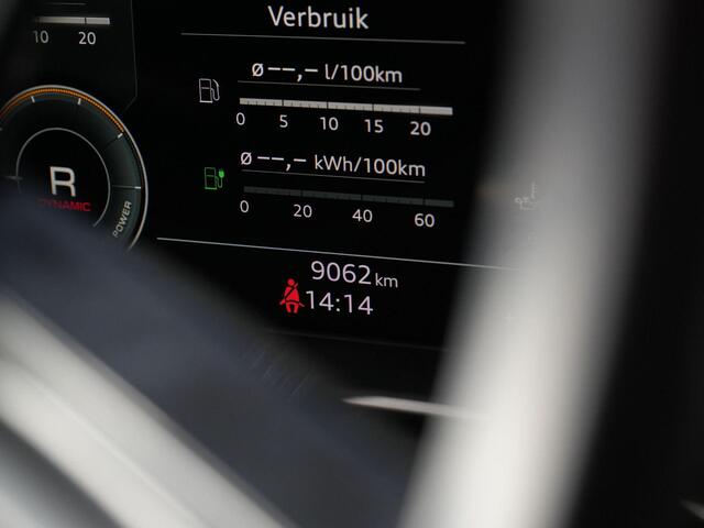 Audi Q5 Sportback 55 TFSI e 367 pk S-tronic S edition / Advanced | Panoramadak | Luchtvering | Leder | Stoelventilatie | Geheugenstoel | Carbon interieur | Head-up display