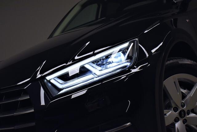 Audi Q5 55 TFSIe 367pk Quattro S-line 1e Eig. Dealer OH Trekhaak/Keyless/Camera/Navi/Led/Leer/Stoelverw./Pdc/Lmv''