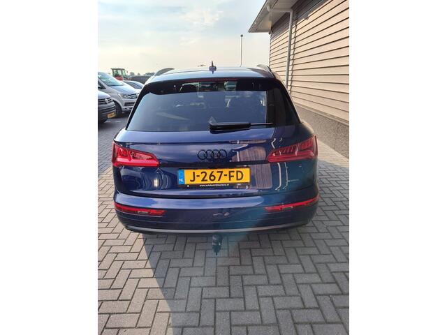 Audi Q5 40 TDI 190pk quattro Sport S Line Edition Standkachel Camera Stoelverwarming Navigatie