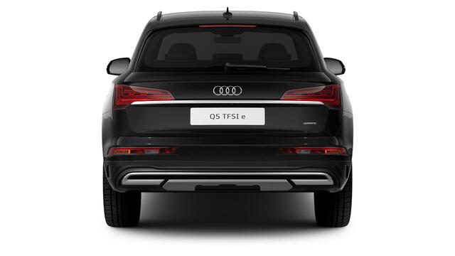 Audi Q5 50 TFSI e Advanced edition Design selection - Privacy glas - Multifunctioneel stuur plus - Zonwering achter - Elektrische verstelbare stoelen - Adaptive Cruise Control - Parkeerassistent - Lichtpakket 2 -