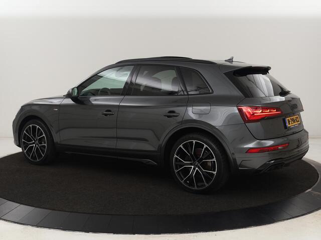 Audi Q5 55 TFSIe S edition | Panoramadak | 360 Camera | Massage | Adaptive cruise | Bang & Olufsen | Luchtvering | Head-Up | Achterbankverwarming | Carplay | Trekhaak | Stuurverwarming | Matrix LED | PHEV | Plug In