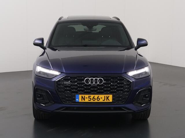 Audi Q5 Sportback 50 TFSI e S edition | Panoramadak | Live Cockpit | Sportstoelen | Camera | DAB | Apple CarPlay/Android Auto | Stoelverwarming | Adaptieve Cruise Control | Ele. kofferdeksel | Ele. wegklapbare Trekhaak |
