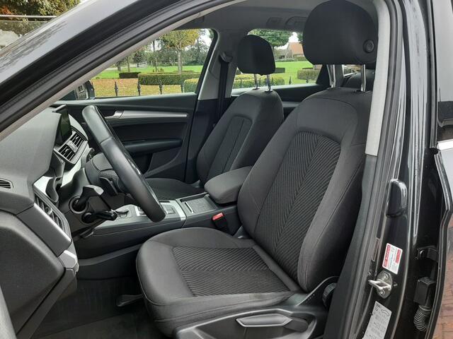 Audi Q5 50 TFSi-e PHEV Plug-In Quattro S-Line Airco Navigatie Bluetooth Cruise-control