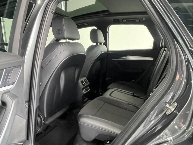 Audi Q5 50 TFSI e S edition Automaat / Panorama dak / trekhaak