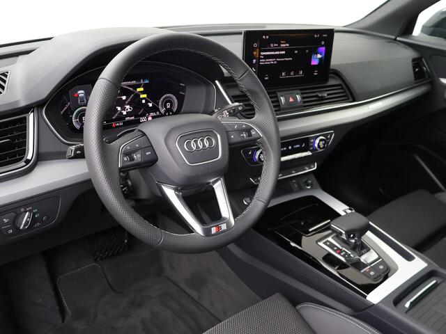 Audi Q5 S edition Competition 50 TFSI e 220 kW / 299 PK | Stoelverwarming | Trekhaak | Keyless Entry | LED | Adaptieve Cruise Control | Elektrische Stoel |