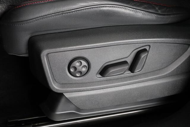 Audi Q5 Sportback 55 TFSI e S edition 367 pk S-tronic | SoH 100% | Navigatie | Panoramadak | Parkeersensoren (Park assist) | Rondomzicht camera | Elktr. Voorstoelen | Stoelverwarming |