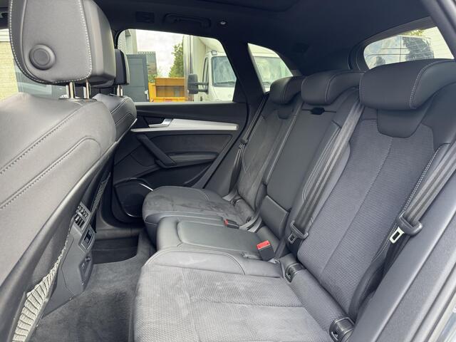 Audi Q5 55 TFSI e S edition Competition |Pano |Sfeer |Stoelverw.