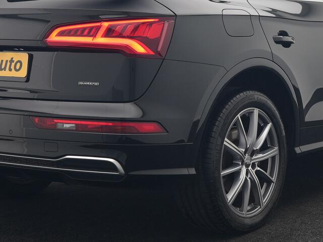 Audi Q5 50 TFSI e quattro S Line Plug In Hybrid 300pk Dealer O.H PHEV | Camera | Keyless | Sportstoelen Verwarmd | S Sportstuur | Navigatie Plus | Apple Carplay | Virtual | DAB | 20"L.M |