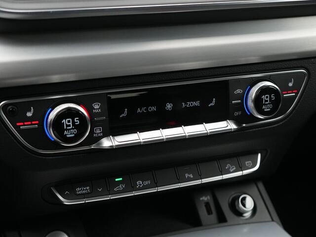 Audi Q5 50 TFSI e quattro S Line Plug In Hybrid 300pk Dealer O.H PHEV | Camera | Keyless | Sportstoelen Verwarmd | S Sportstuur | Navigatie Plus | Apple Carplay | Virtual | DAB | 20"L.M |