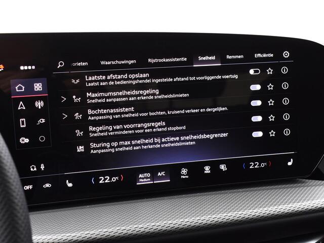 Audi Q5 2.0 TFSI e-hybrid quattro S edition 299 PK · Tech pro · Adaptieve luchtvering · Elek. wegklapbare trekhaak · Glazen panoramadak