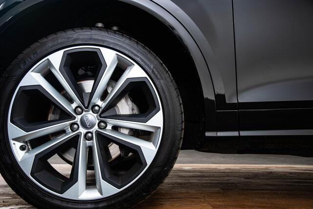 Audi Q5 55 TFSI e quattro Competition S-Line - Panoramadak - B&O - Achterbank plus - Parkeerhulp plus - Buitenspiegels, elektrisch inklapbaar - Interieurvoorverwarming - Zonwering achterportierruiten - Multifunctioneel stuur plus -