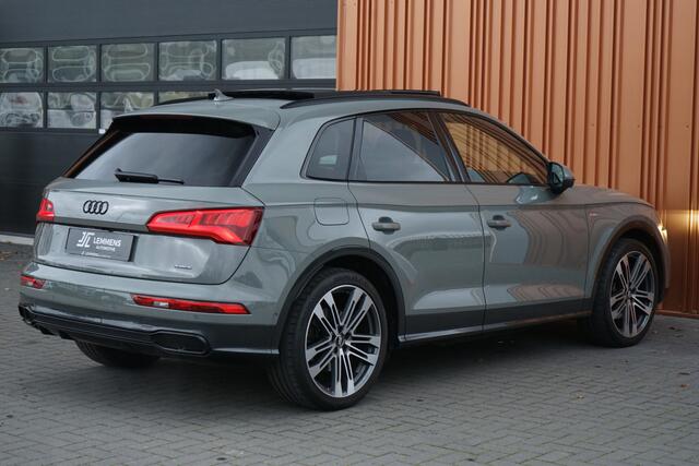 Audi Q5 55 TFSI e Competition 367PK Quattro Panodak S-Stoelen Luchtv ACC Head up 360camera