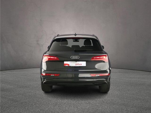 Audi Q5 50 TFSI e 299pk Advanced Edition | Trekhaak | Tour Pack | S-Line | 20 inch | Optiek Zwart | Audi Sound | Klasse 3 alarm |
