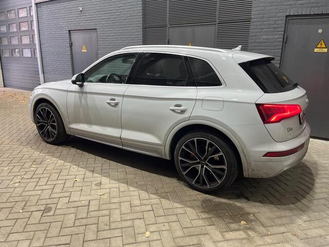 Audi Q5 50 TFSI e quattro Pro Line | Luchtvering | 21 Inch | Leder | Navigatie | Parkeersensoren