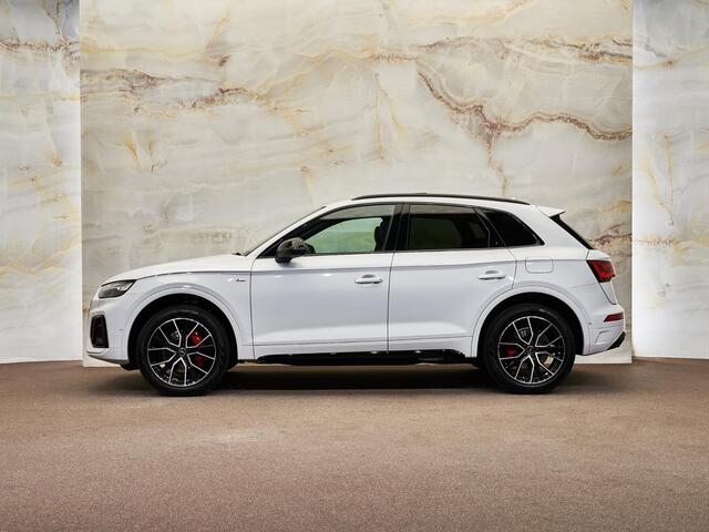 Audi Q5 50 TFSI e S Edition Competition, pano, tr.haak, Fijnnappa, 20", matrix-LED, ACC, keyless, privacy