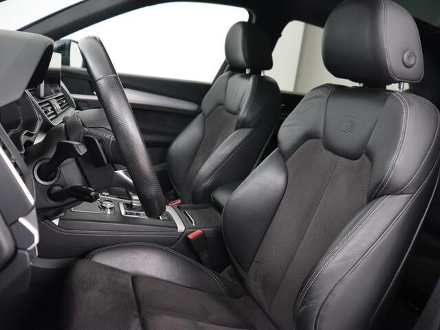 Audi Q5 55 TFSIe quattro S edition | Panoramadak | Carplay | Stoelverwarming | Trekhaak | Adaptive cruise | 20'' | Leder/Alcantara | Camera | Navigatie | DAB | Virtual Cockpit | Full LED | S Line | PHEV | Plug In