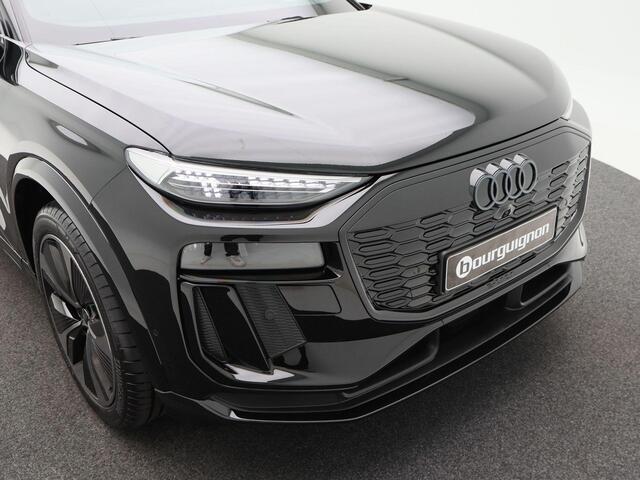Audi Q6 S edition e-tron 55 100 kWh | 388 PK | 21 inch velgen | Privacyglas | Zwart optiek | Glazen Panoramadak | Rode remzadels |