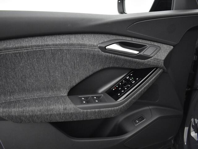 Audi Q6 e-tron S edition Performance 306 PK Audi Q6 e-tron S edition performance 306 PK · Tech pakket pro · 360 camera's · Adaptieve luchtvering ·