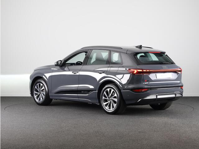 Audi Q6 e-tron Advanced edition e-tron perf 225kW/306pk 100Kwh Ha Tech Plus pakket, sportstoelen met leder, bumpers in kleur carrosserie, omgevingscamera's