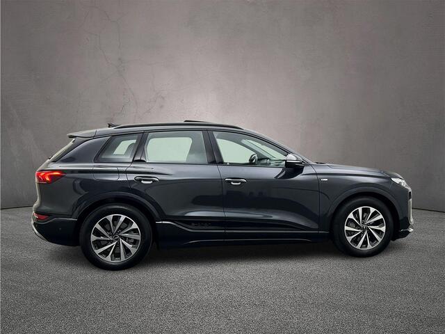 Audi Q6 e-tron Advanced edition 100 kWh | Trekhaak | Luchtvering| Memory | Pano | Oled | Matrix | Tech pro | MMI-bijrijdersscherm | 360 Camera |