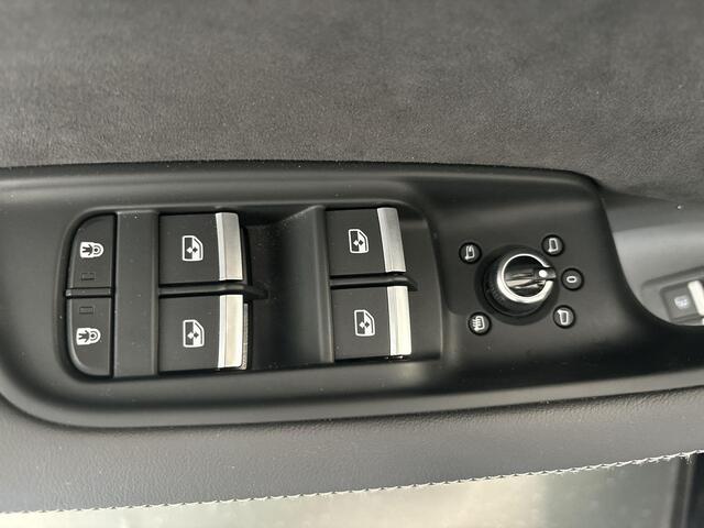 Audi Q7 60 Tfsie 490pk Quattro Pro Line S Competition · Panoramadak · Luchtvering · Elek. Voorstoelen · 360 Camera · Vierwielbesturing · Matrix LED · Elek. Trekhaak · 20'' Inch · Garantie t/m 06-06-2029 of 100.000km