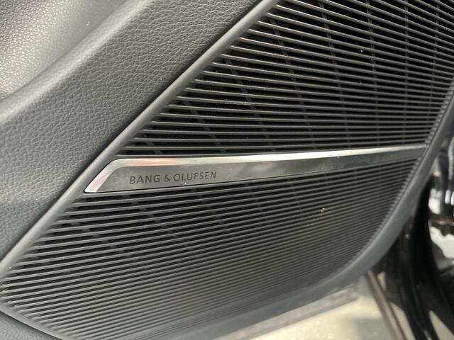 Audi Q7 60 Tfsie 490pk Quattro Pro Line S Competition · Panoramadak · Luchtvering · Elek. Voorstoelen · 360 Camera · Vierwielbesturing · Matrix LED · Elek. Trekhaak · 20'' Inch · Garantie t/m 06-06-2029 of 100.000km