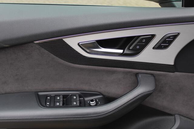 Audi Q7 3.0 TDI e-tron quattro Premium / Trekhaak / Panoramadak / Camera / Luchtvering / Matrix LED / Keyless / Head-up / Bose / Softclose / DAB / ACC / Stuurverwarming