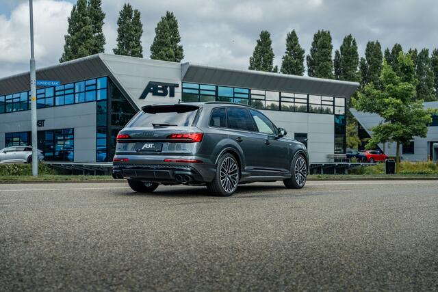 Audi Q7 60 TFSIe Audi Exclusive ABT Power S | B&O Advanced 3D | Panorama dak | Carbon spiegels | vierwielsturing | uitgebreid leder pakket | Alcantara hemel | Matrix Laser LED | Akoestisch glas | Massage | Comfortsleutel Assistentiepakket Plus |