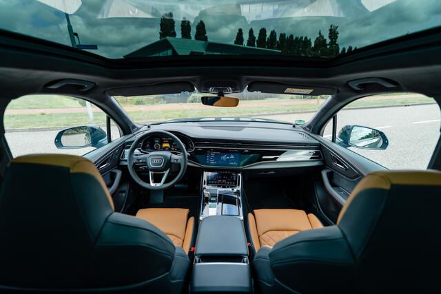 Audi Q7 60 TFSIe Audi Exclusive ABT Power S | B&O Advanced 3D | Panorama dak | Carbon spiegels | vierwielsturing | uitgebreid leder pakket | Alcantara hemel | Matrix Laser LED | Akoestisch glas | Massage | Comfortsleutel Assistentiepakket Plus |