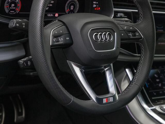 Audi Q7 50 TDI quattro S Line 286 PK Grijs Kenteken ACC Trekhaak Luchtvering Memory LED 20 Inch Black Pack