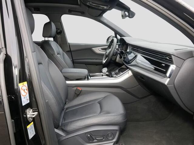 Audi Q7 50 TDI quattro S Line 286 PK Grijs Kenteken ACC Trekhaak Luchtvering 21 Inch Panoramadak Head-Up Memory LED Black Pack